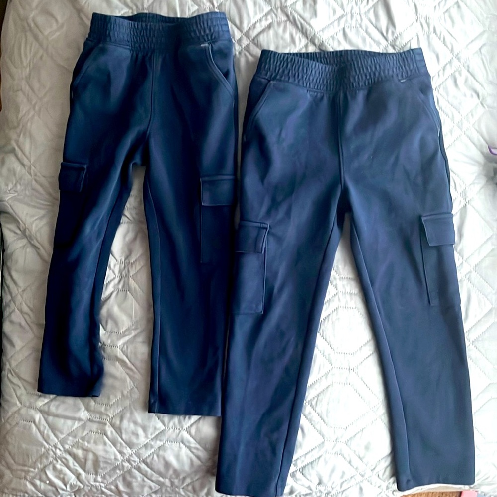 2 Pairs of stretchy Old Navy cargo style sweatpants size 4T & 5T